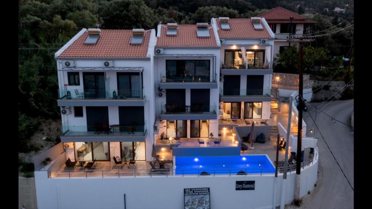 Etheras Nikiana Exterior photo